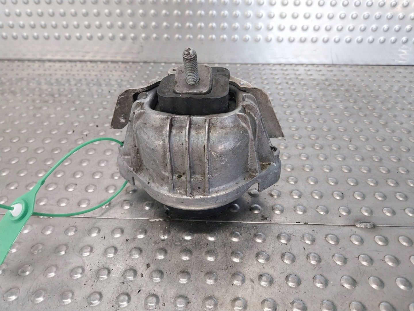 Supporti motore usato Destro 6773744 BMW E81 E82 E84 E87 E88 E90 E91 E93