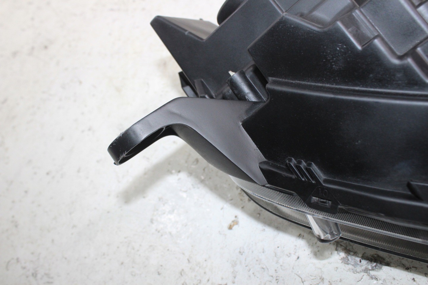 Dacia Sandero II lift light left front 260608143R