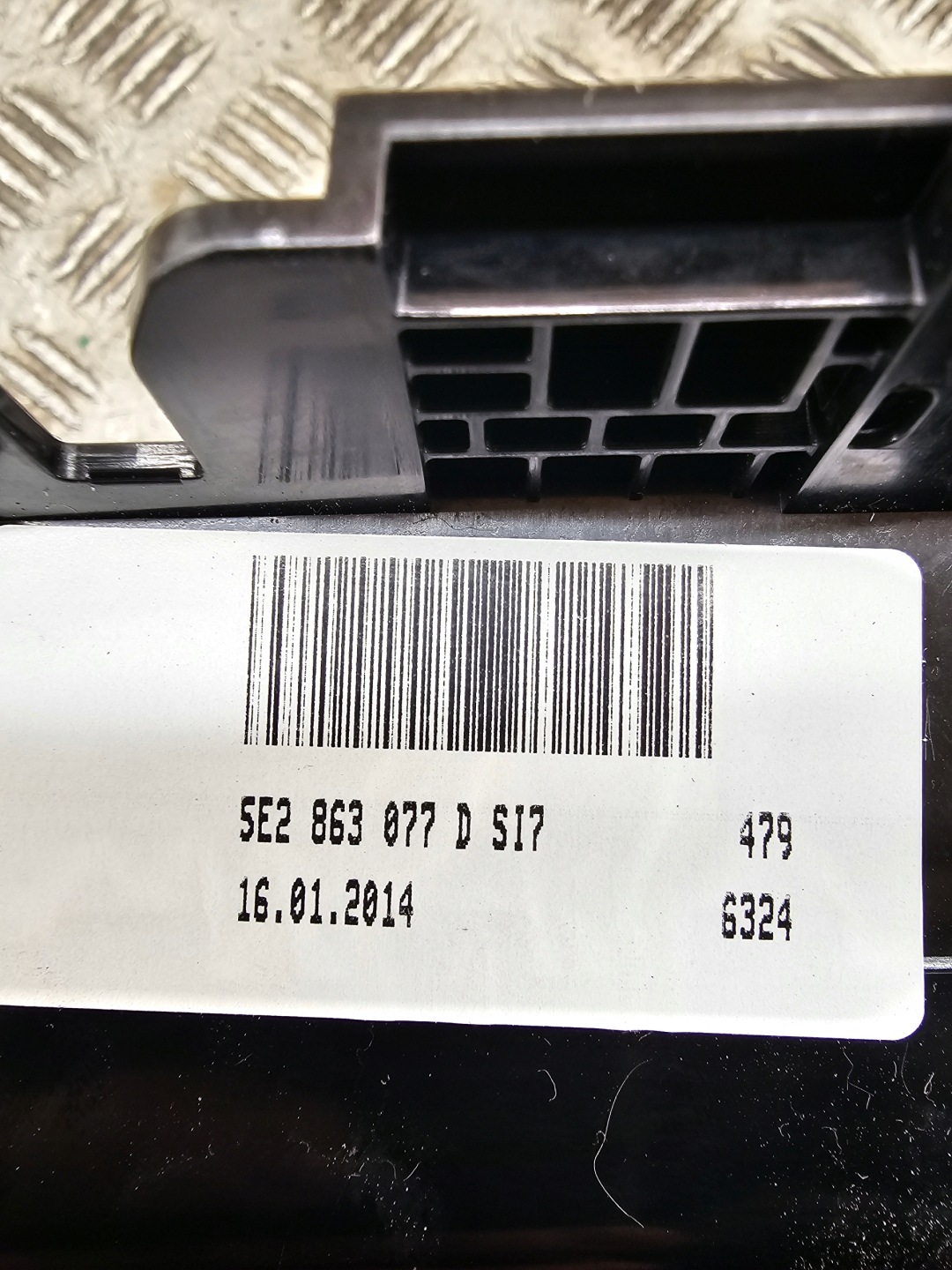 passenger compartment ashtray SKODA OCTAVIA III 5E2863077D