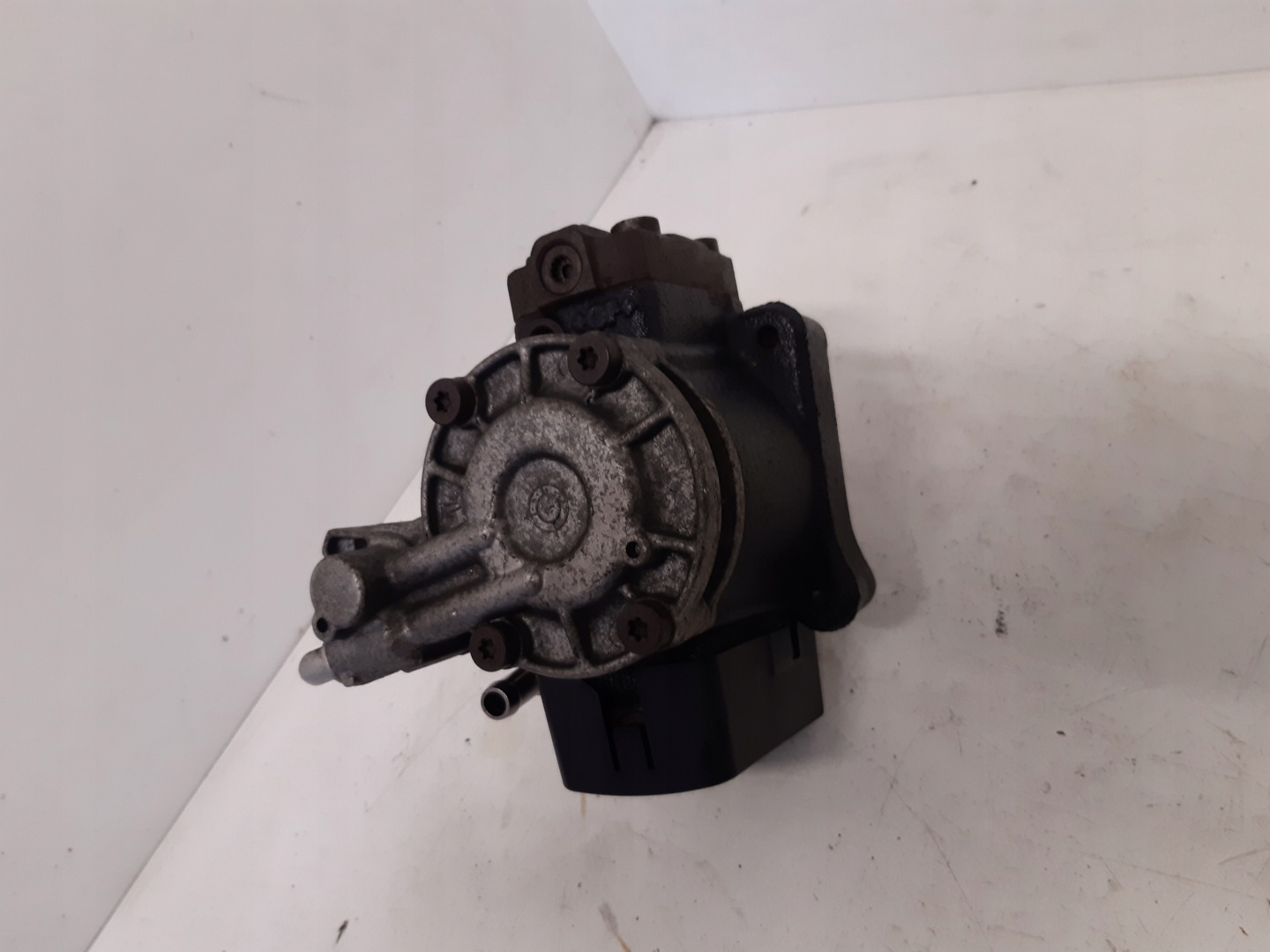 injection pump 0L130755E Audi A3 8P