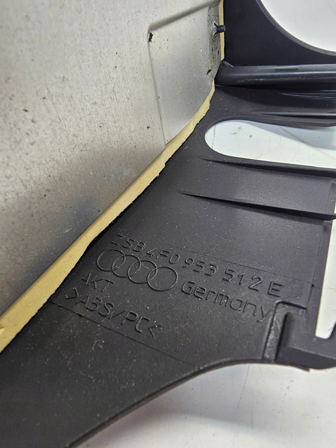 cover steering wheel below TEMPOMAT AUDI A6 C6 4F0953512E 6PS *2*