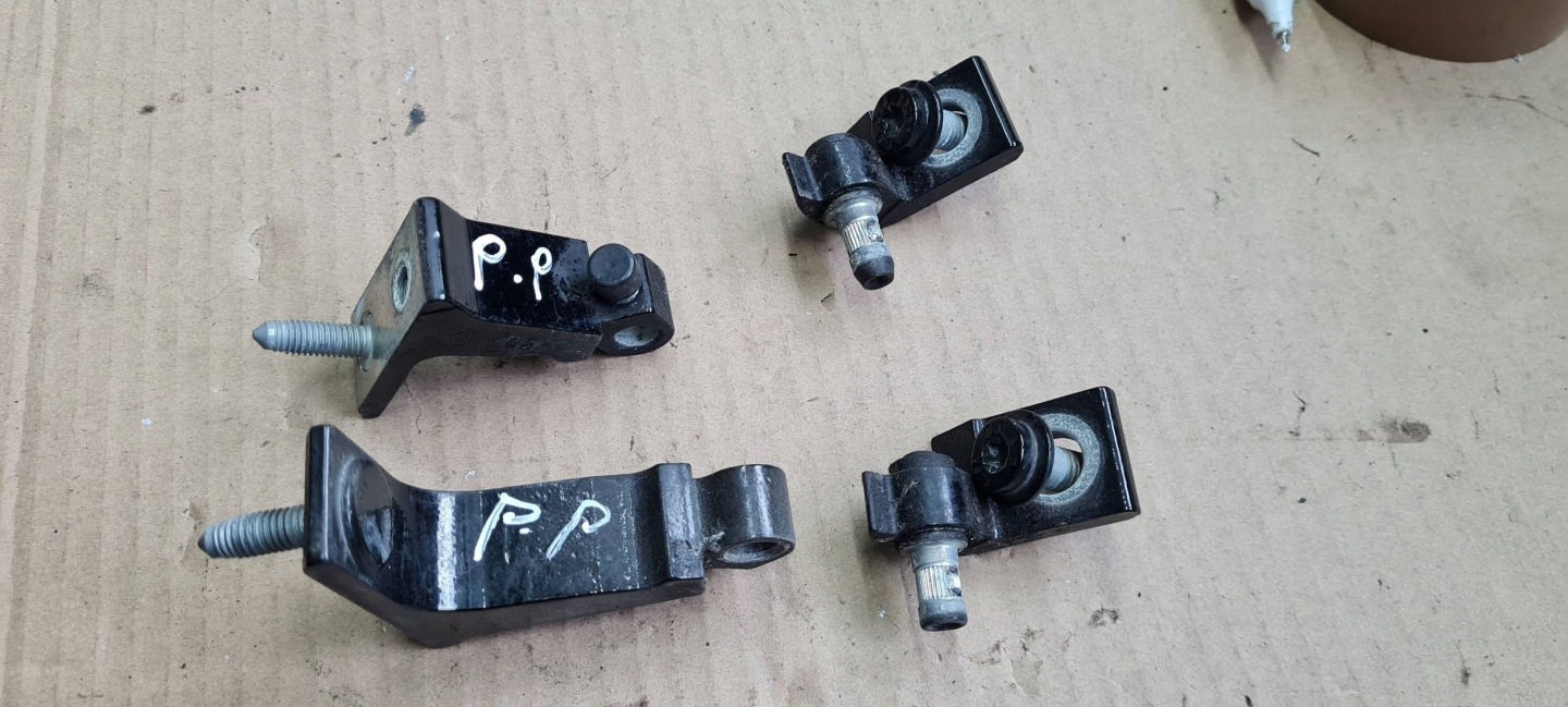 A4 B9 8W S4 hinge hinges door right right front KOMPLET LY9B