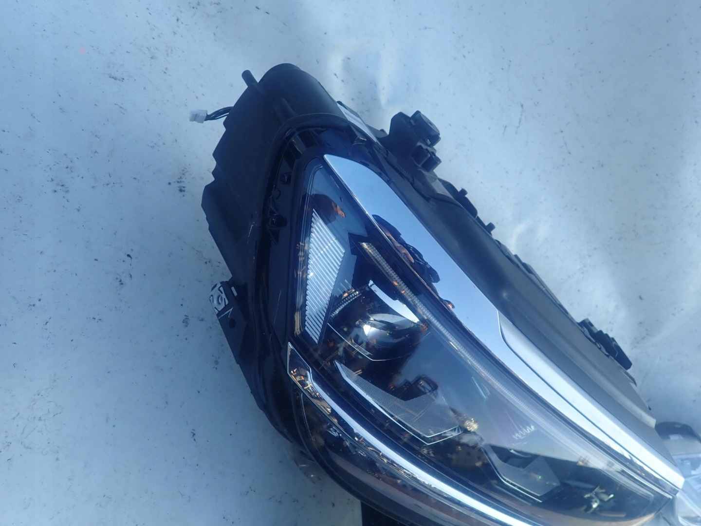 VW TIGUAN ALLSPACE 5NN light right front FULL LED