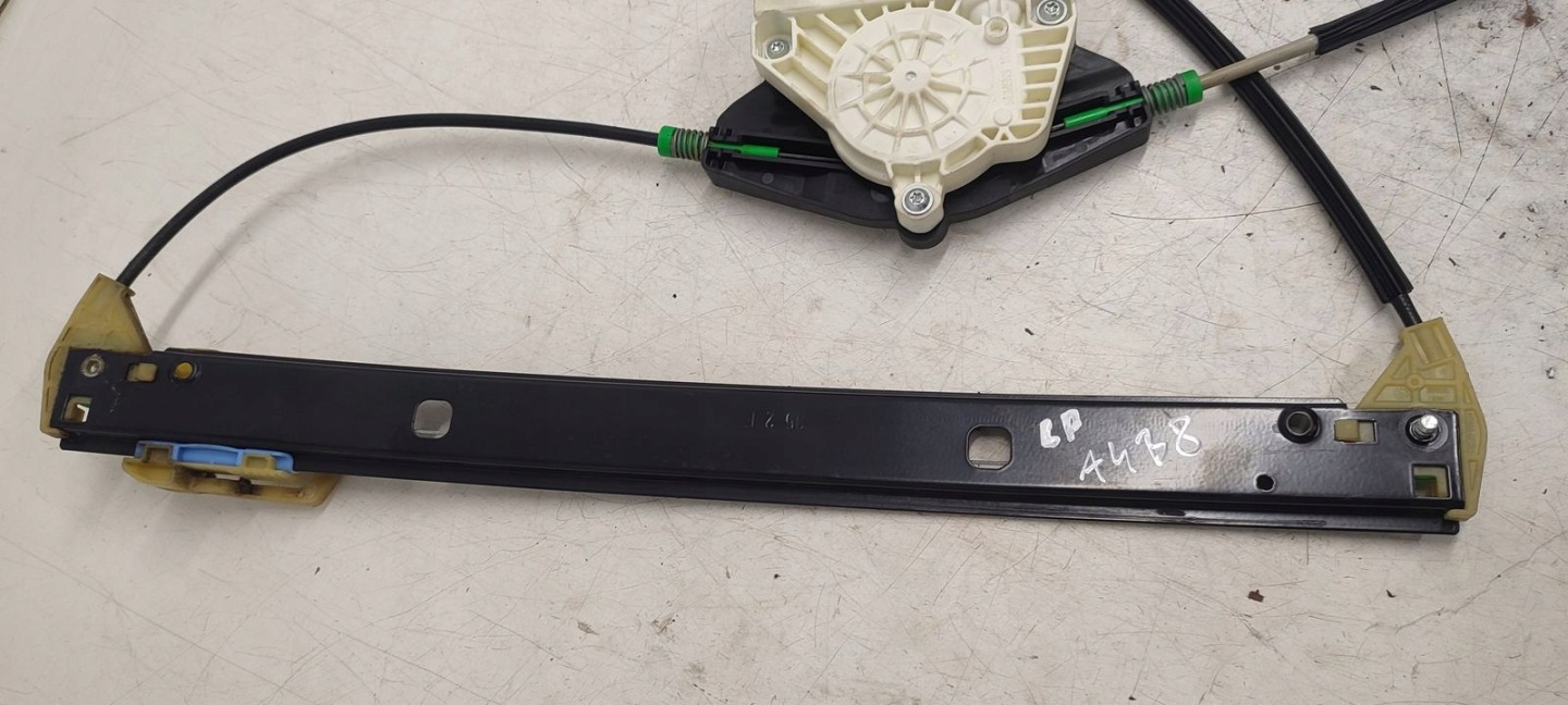 window regulator left front mechanism Audi A4 B8