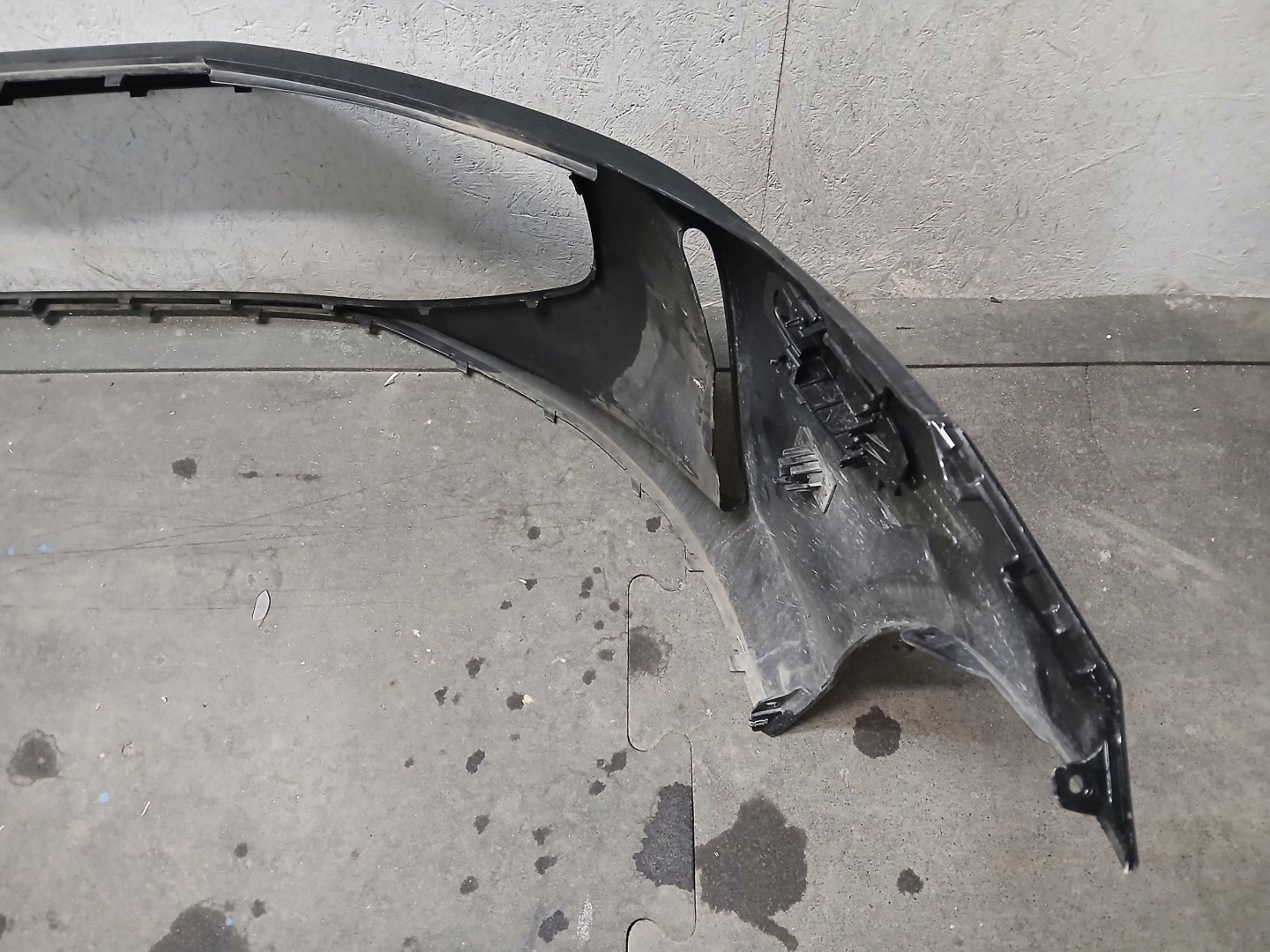 bumper front VW PASSAT B9 3J0