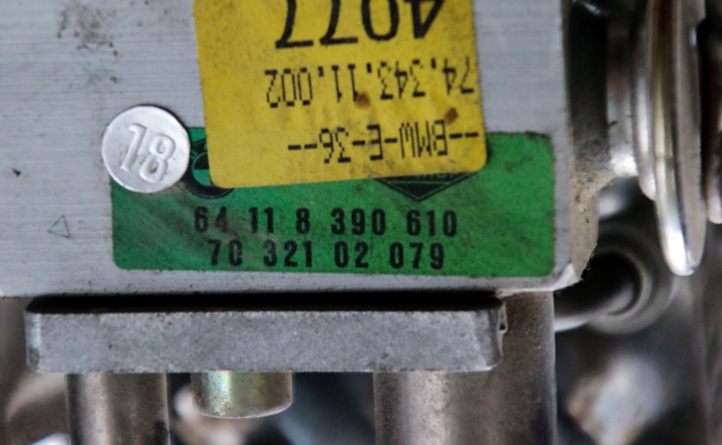 BMW E36 ohřívač klimatizaci 8390610
