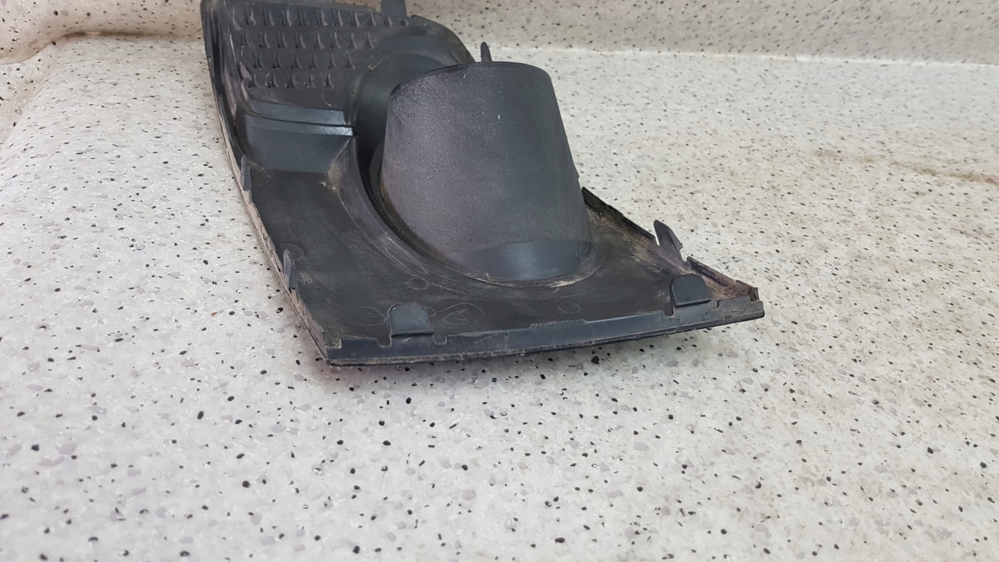 SUBARU IMPREZA STi WRX right grid bumper front 3467