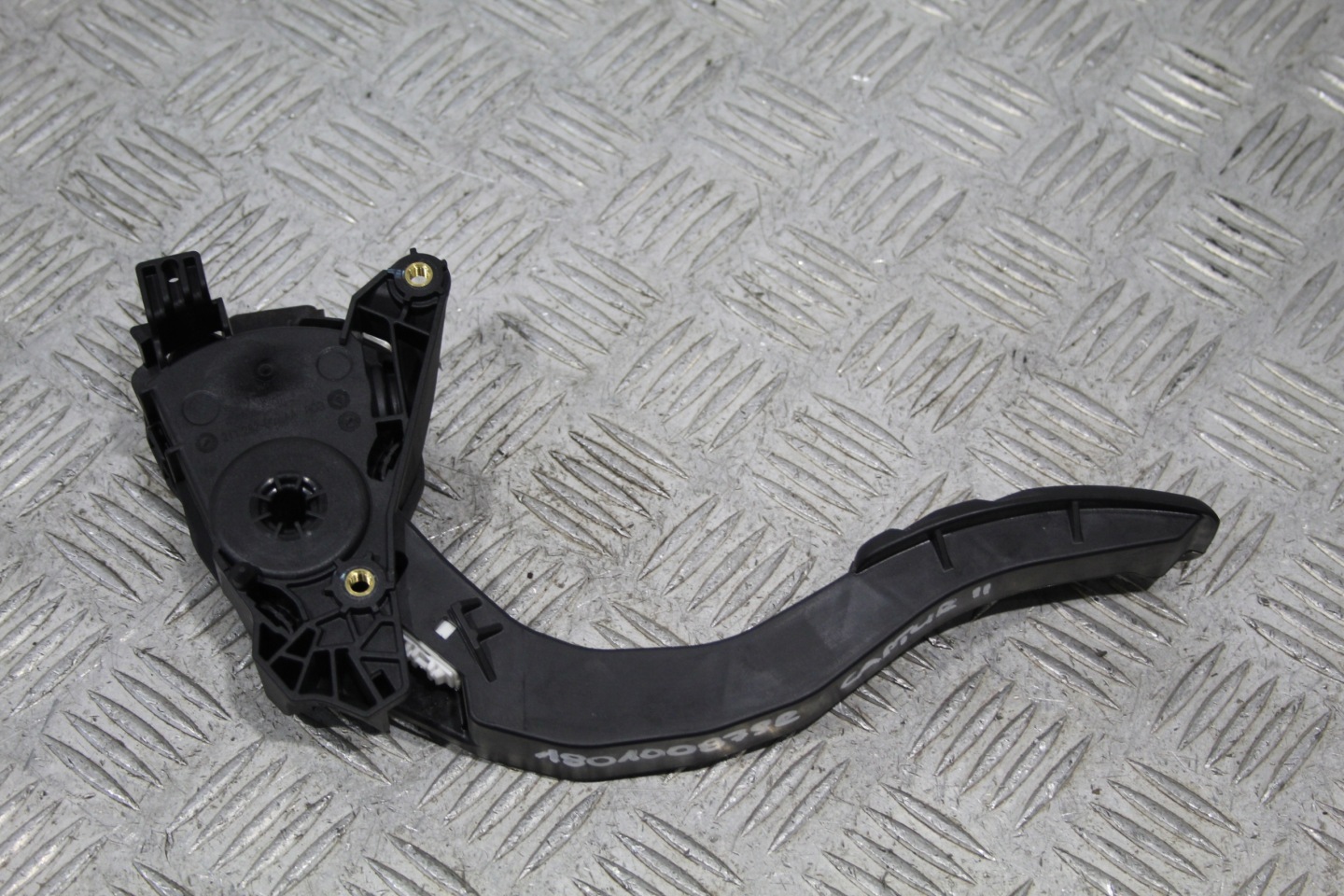 accelerator pedal RENAULT CAPTUR II 2 180100879R