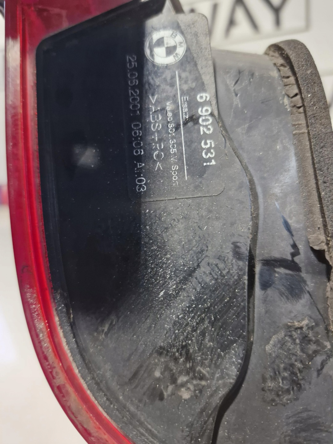 6902531 BMW E39 light left left rear part