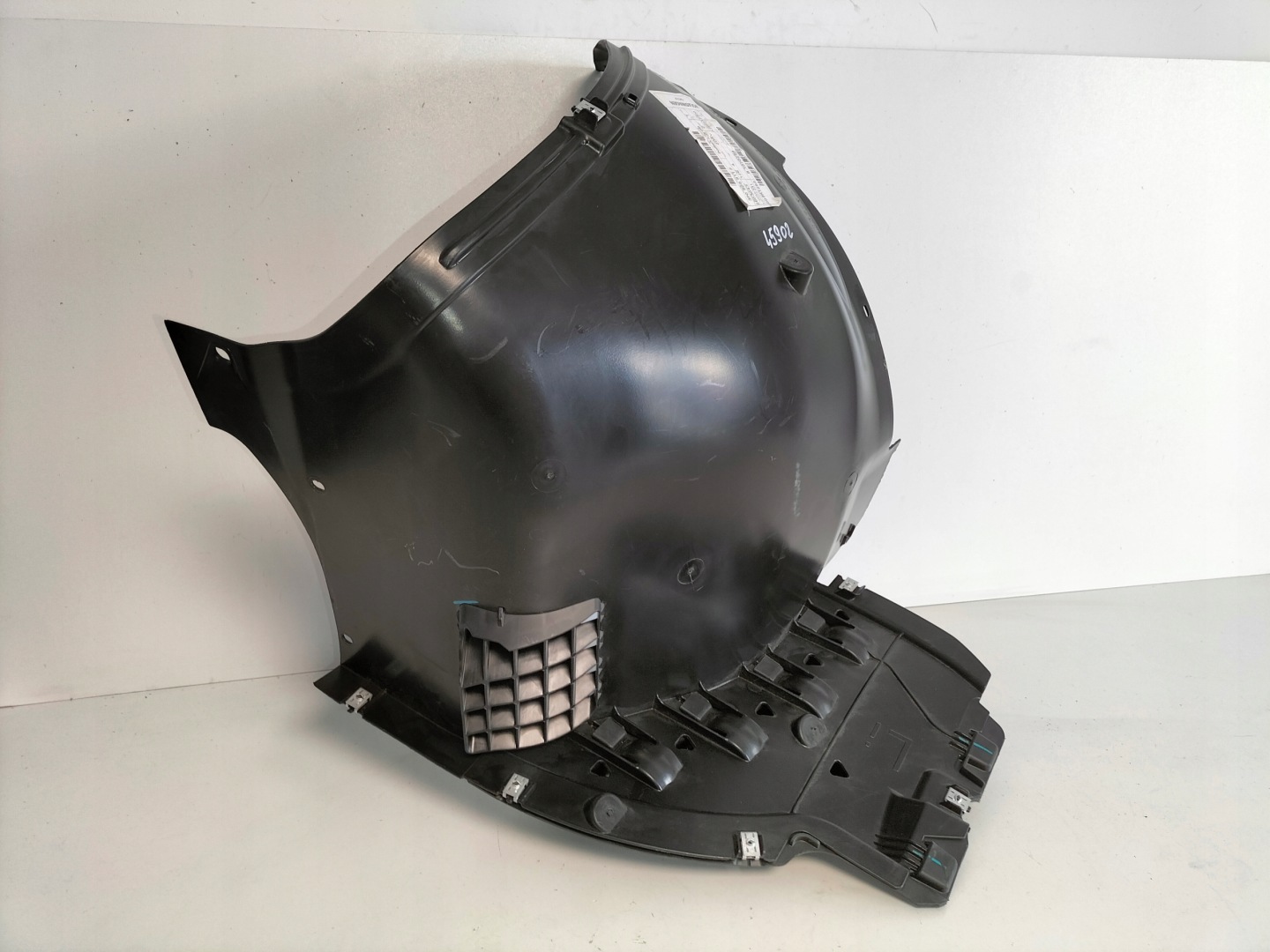 mudguard front front left SKODA SUPERB 4 IV 3P0 24