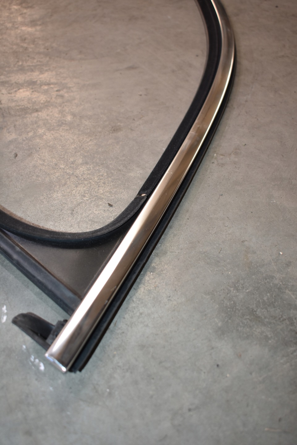 IDEALNA moulding door left front CHROM PORSCHE CAYENNE 9Y 1