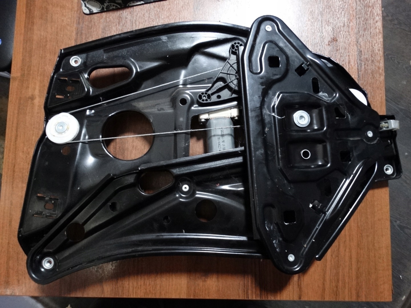 IDEALNY window regulator left rear part MERCEDES W217 1