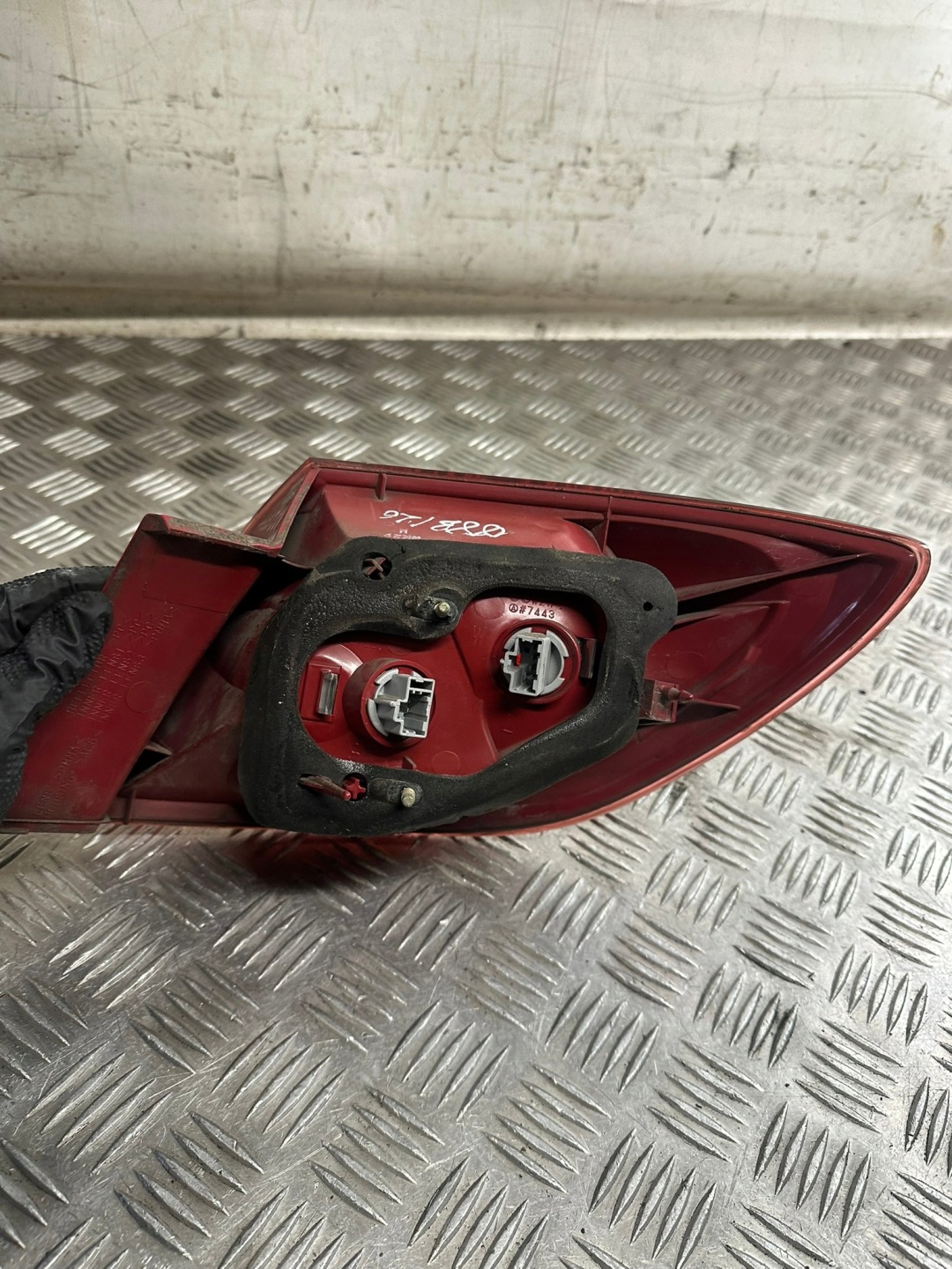 světlo levá záď W blatník MAZDA 3