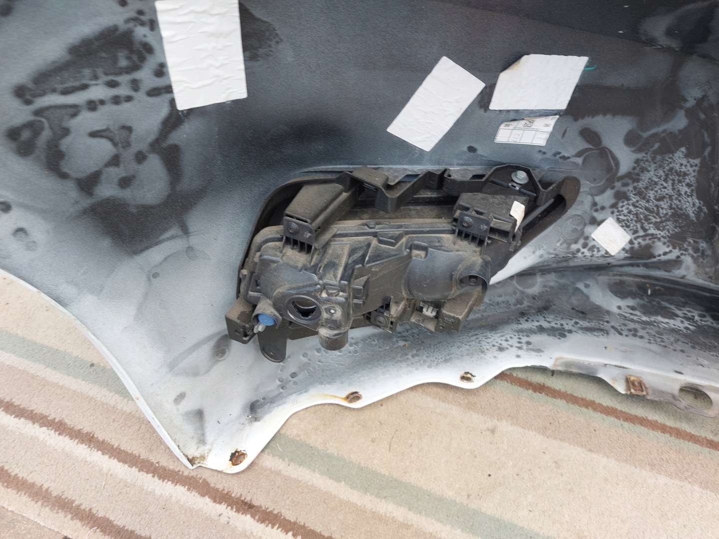 nárazník předek NISSAN MICRA K14 BIALY 18r