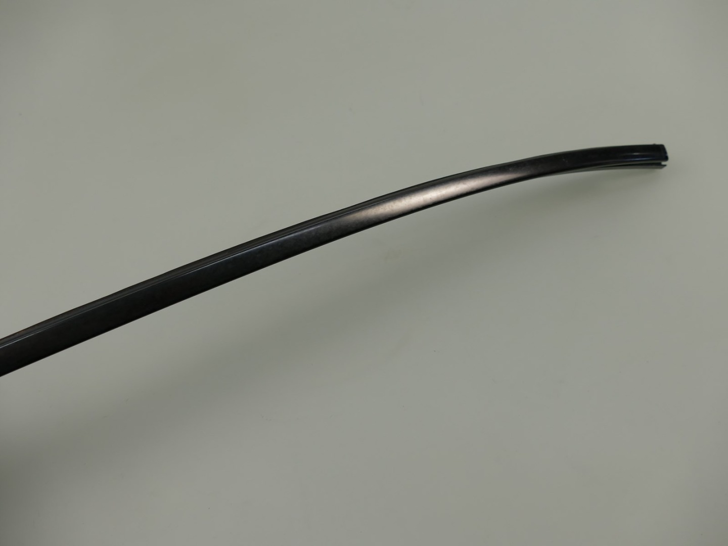 MERCEDES A209 W209 CABRIO moulding windows left front