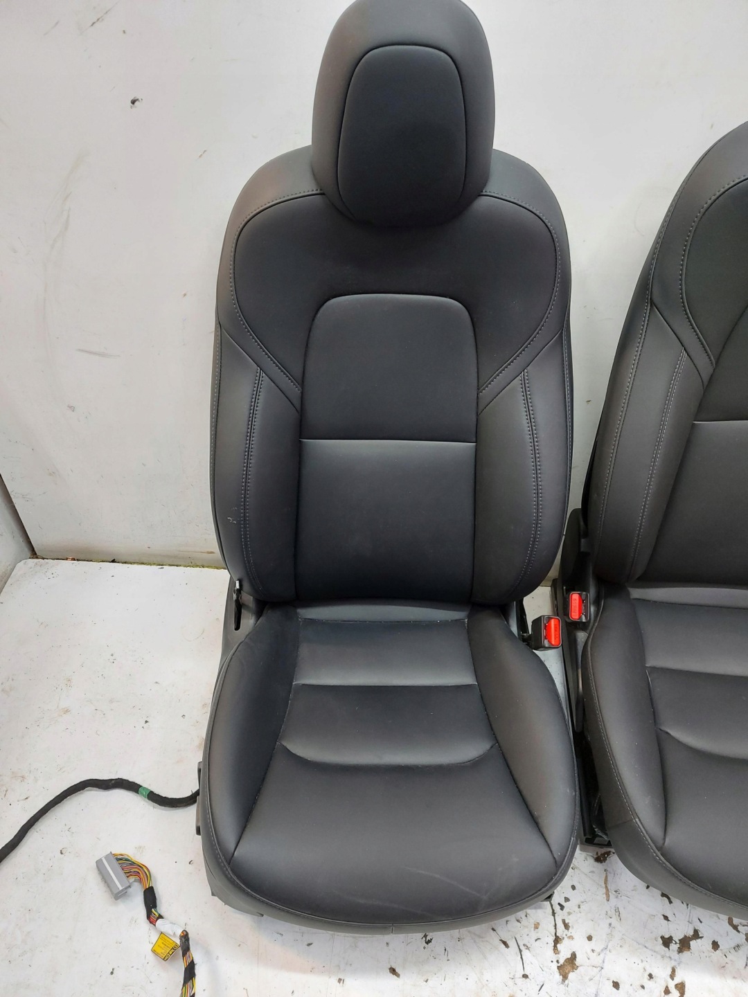 TESLA MODEL Y 2023r Sitz Sitz komplet