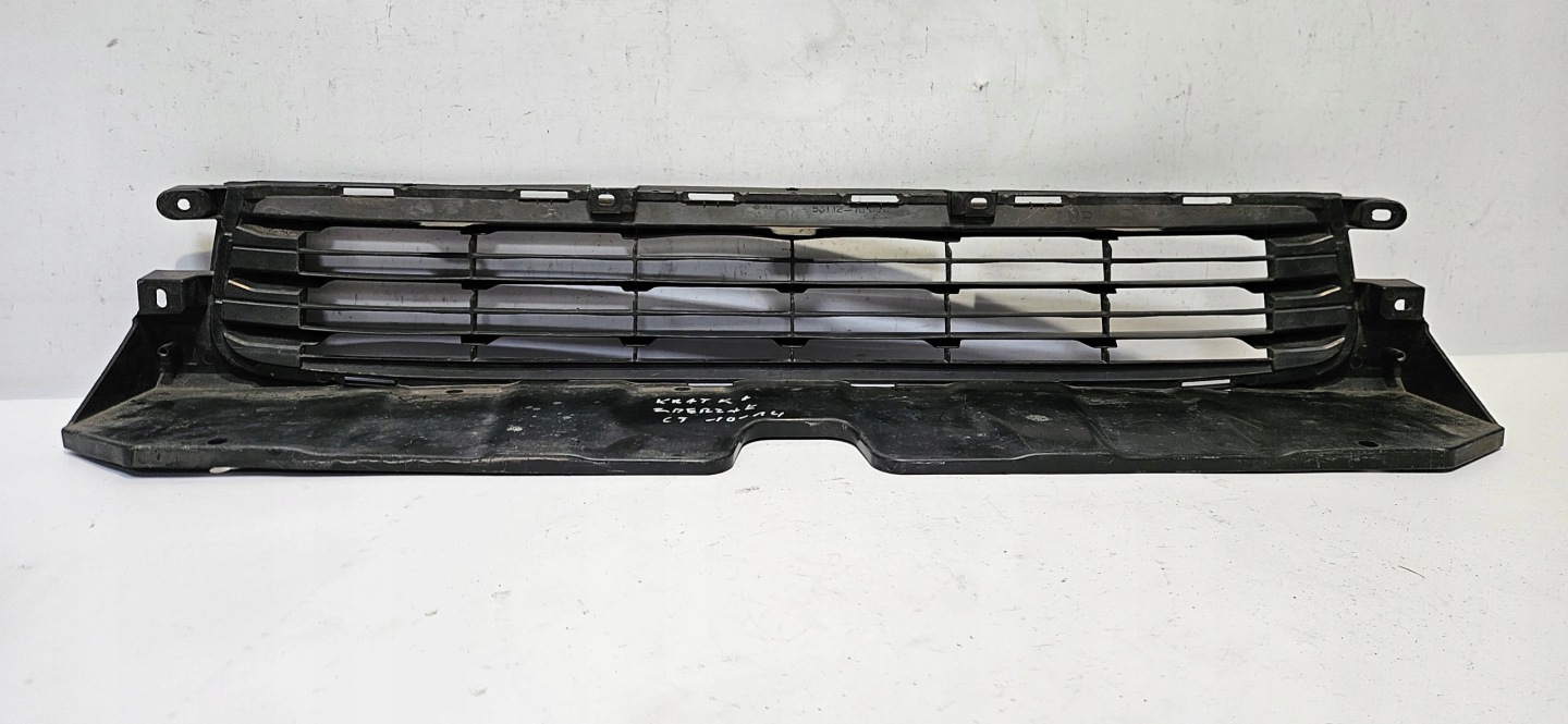grid of a bumper front LEXUS CT 10-13 original 53112-76010