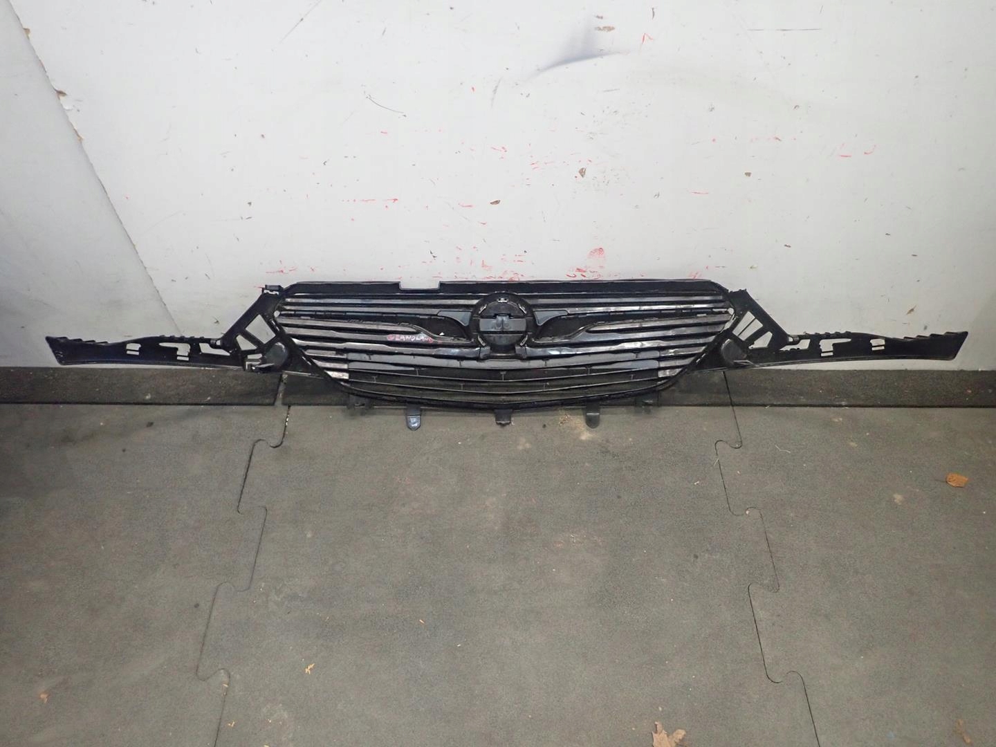GRILLE/MASQUE