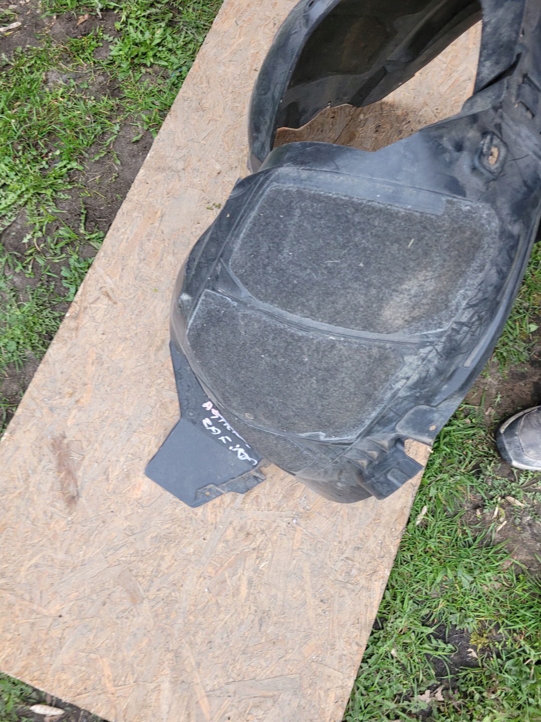 mudguard front front left OPEL ZAFIRA C