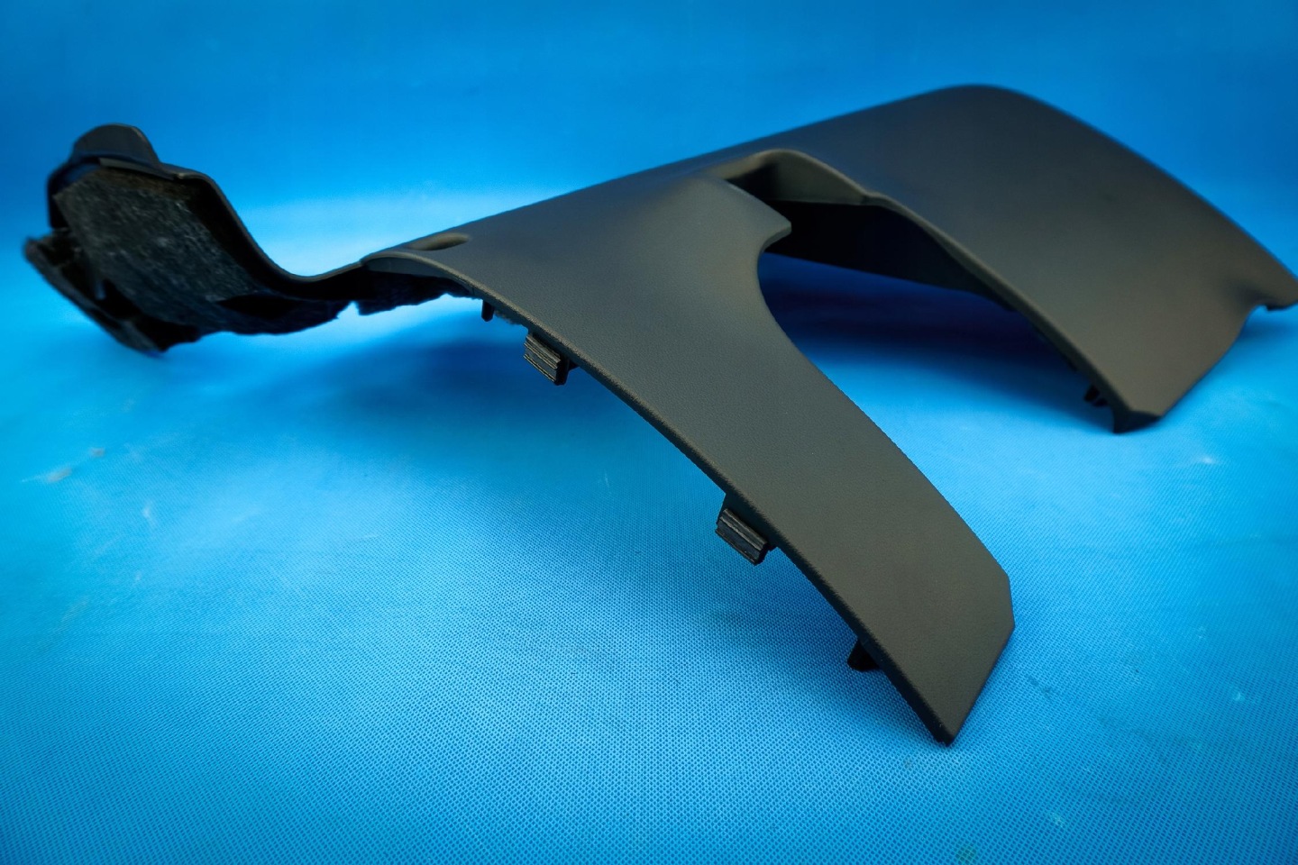 cover below steering wheel, Audi A4 S4 A5 S5 8K1863075A