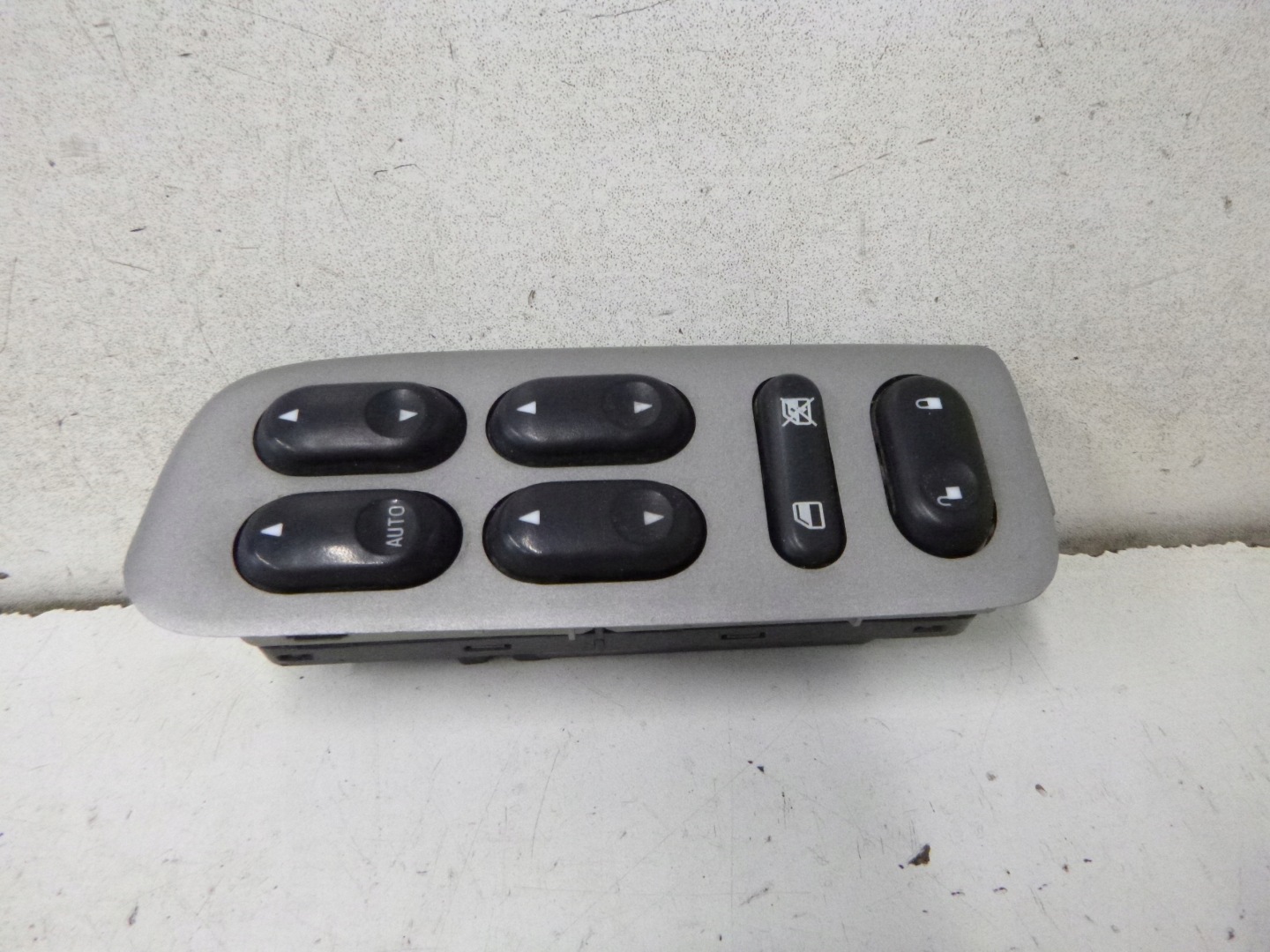 window control switch MAZDA TRIBUTE 4L8T-14540ABW 00-08 SUV switch