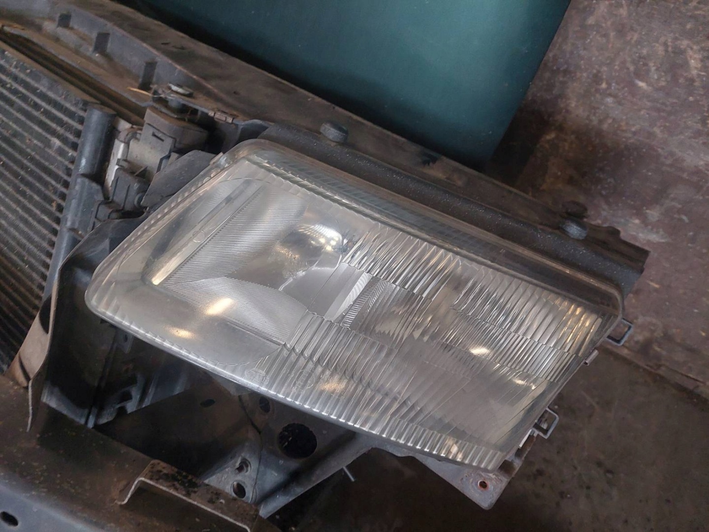 complete front bonnet bumper light fender VOLKSWAGEN PASSAT B5 LC6M