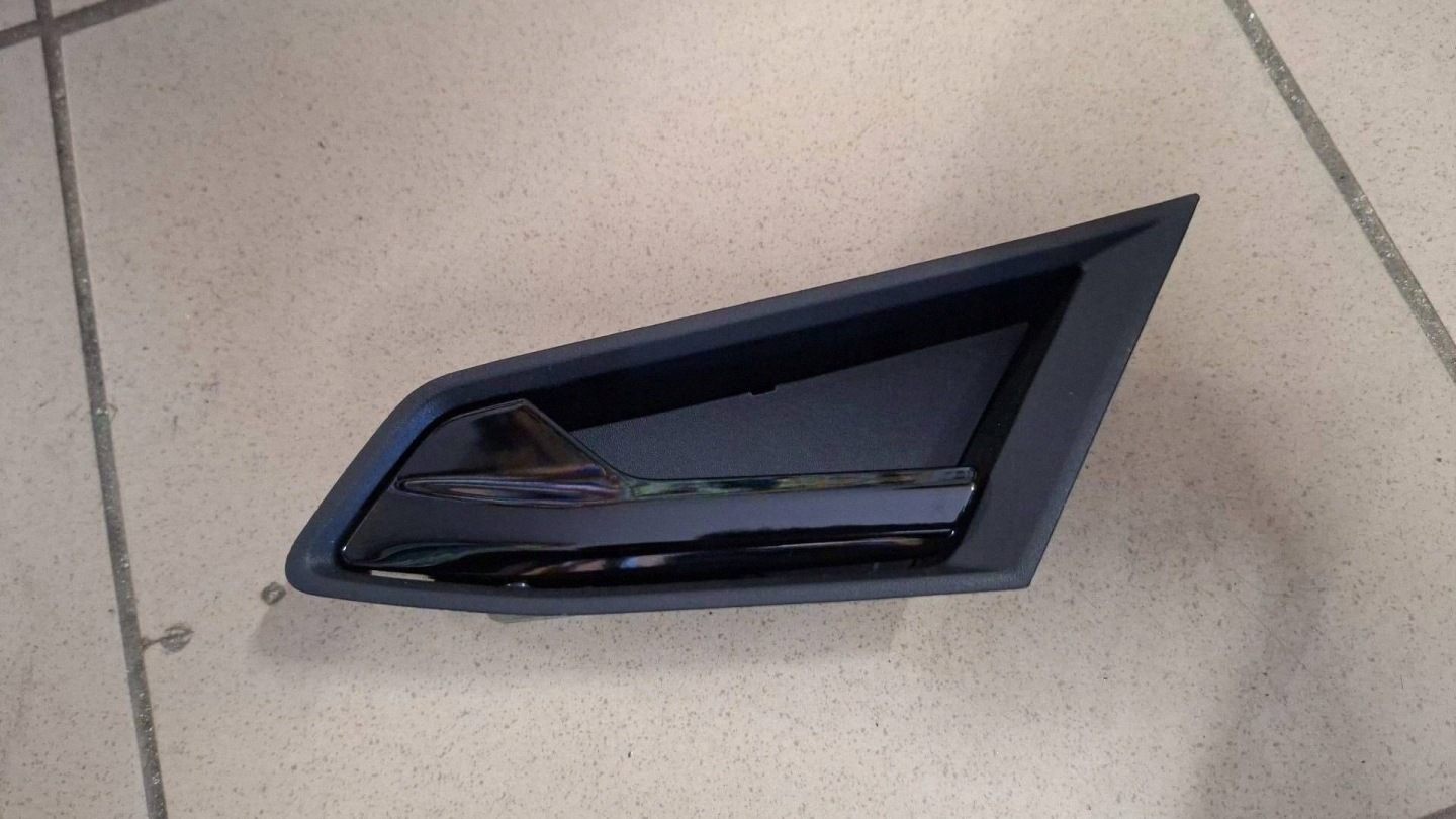 handle inner front / rear part left side Renault Austral 806715772R