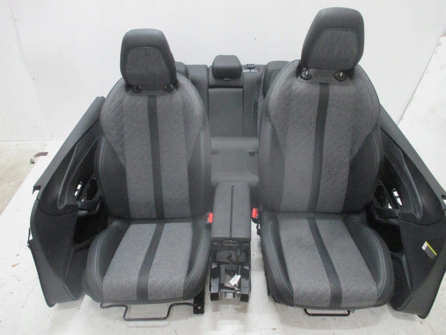 upholstery leather seats PEUGEOT 408