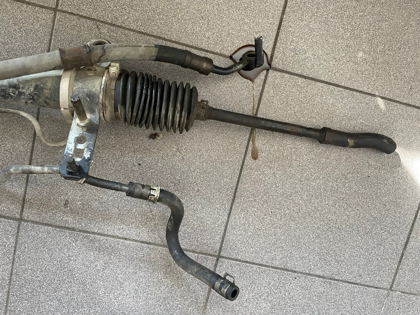 drag rod servo steering control 44200-42120 Toyota RAV4 II