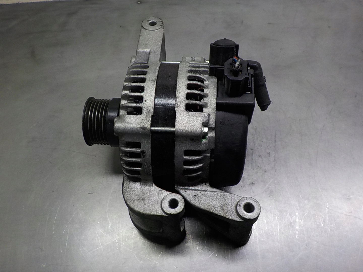 FORD FOCUS II 2.0 16V B ZAM ALTERNATOR 104210-3761