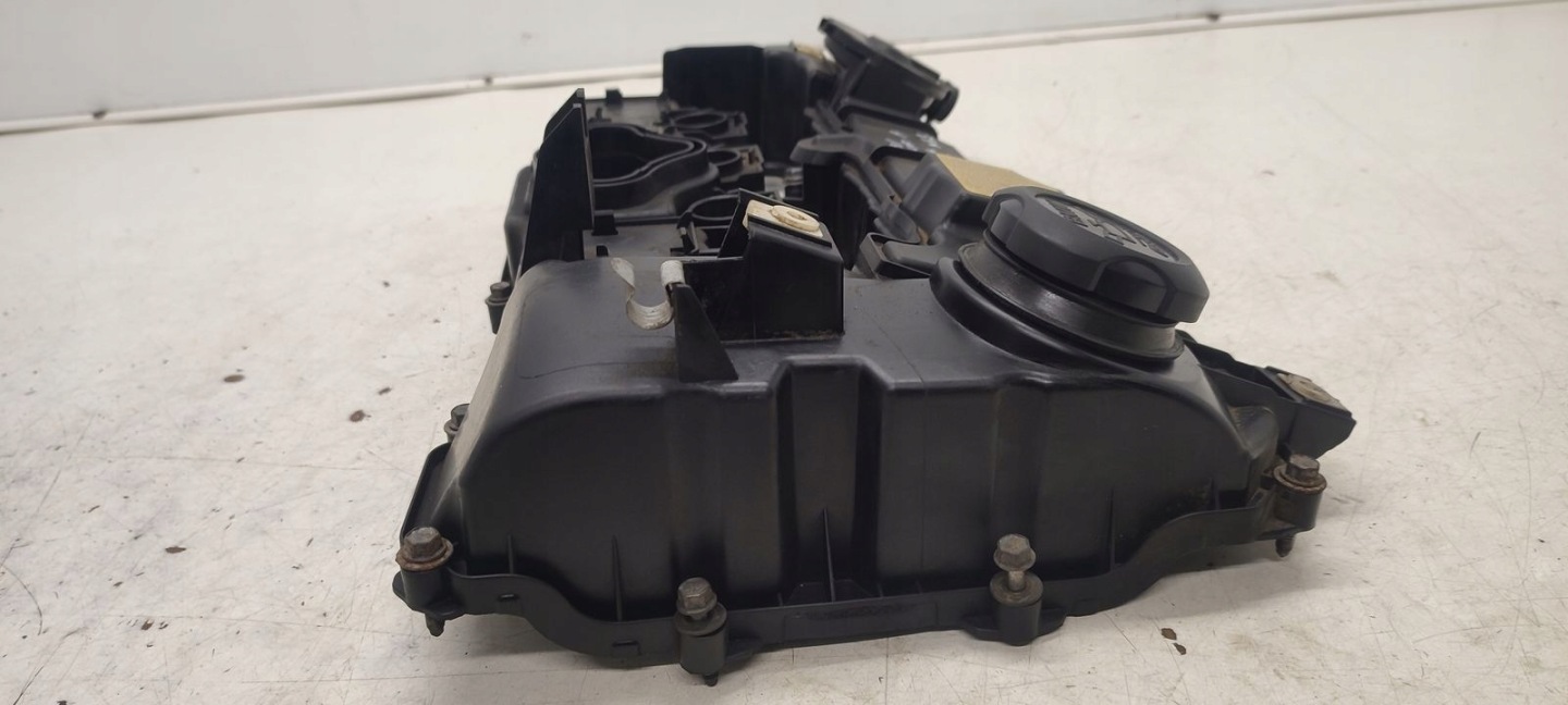 szelepfedél BMW E90 E91 2,0i