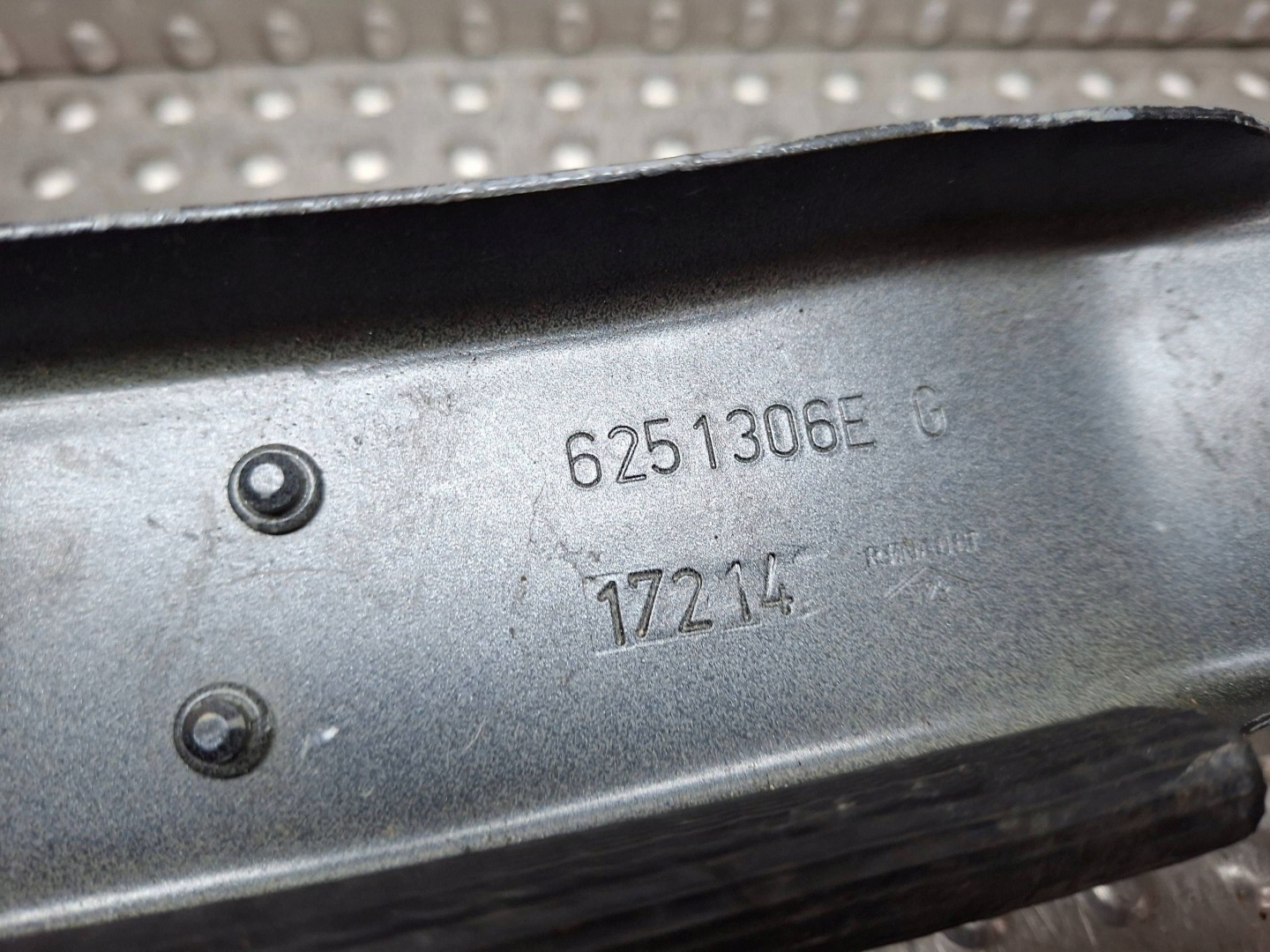 OKULAR front left 6251306E RENAULT MEGANE III 2009