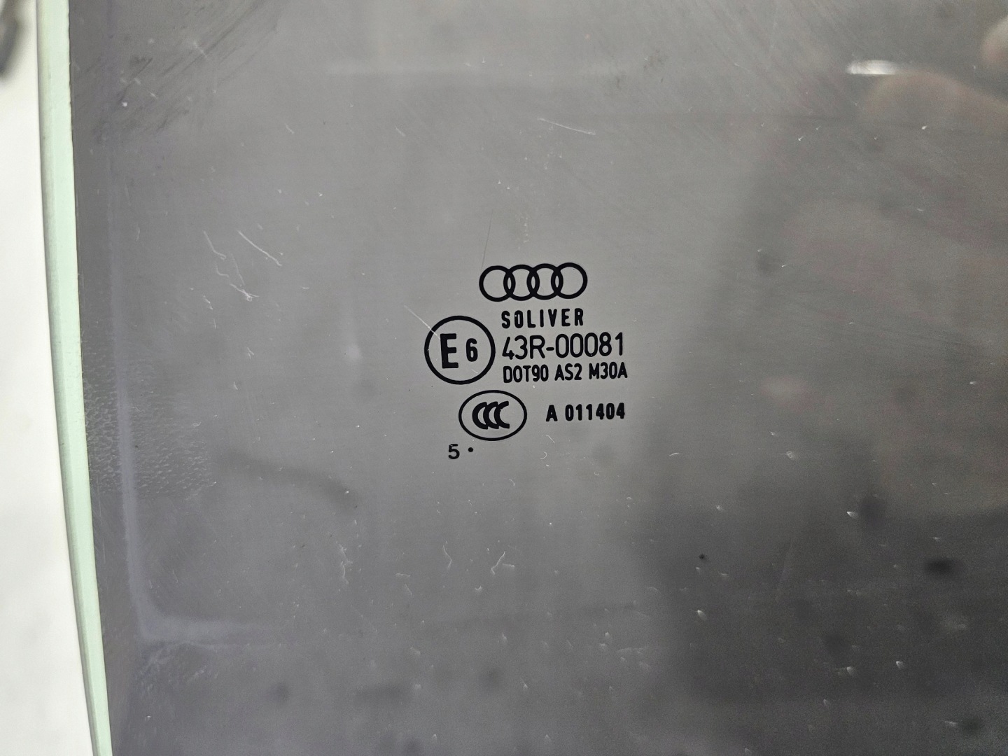 okno bočné dvere ľavý zadok AUDI A6 C6 AVANT 4F9 2005 rok