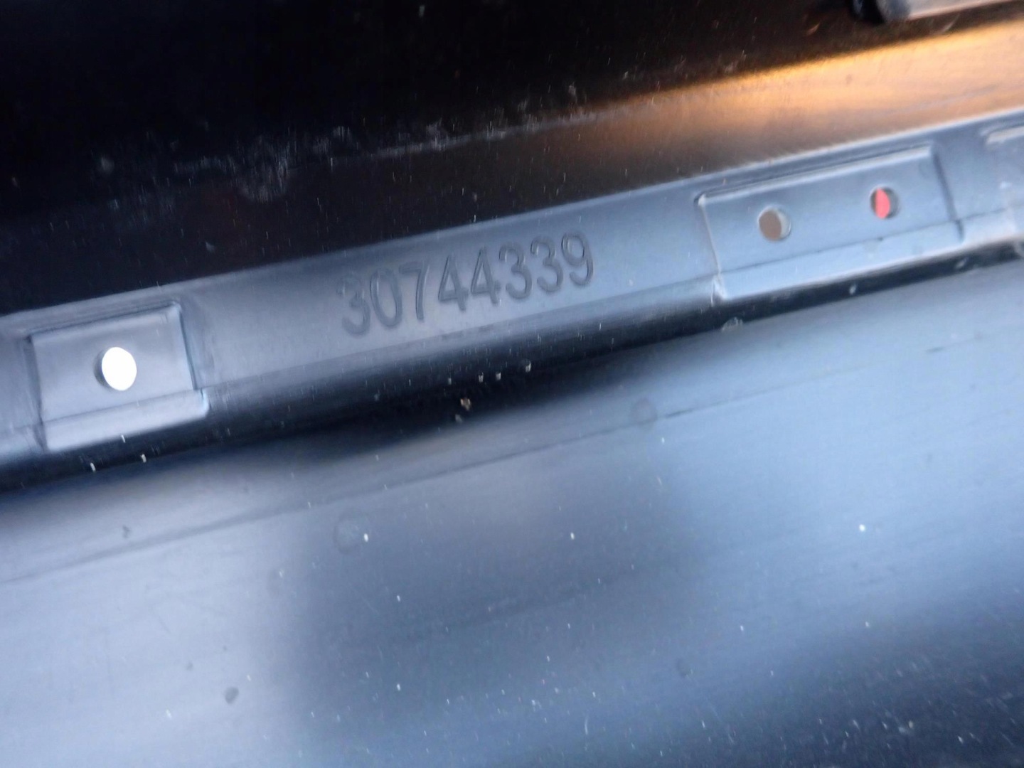 VOLVO V70 II LIFT 05-07 threshold moulding threshold left
