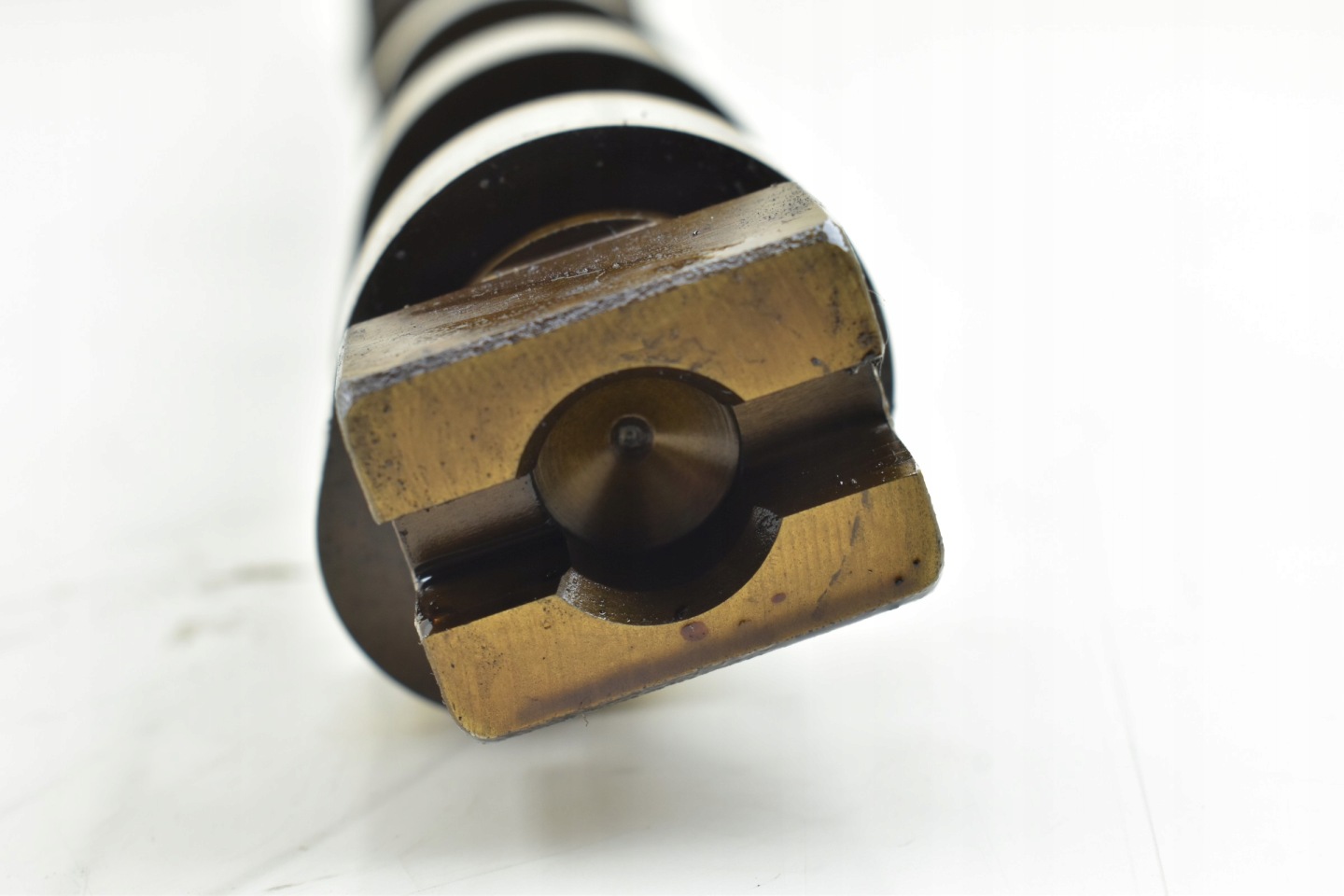 camshaft exhaust BMW E90 E87 E60 2.0 7563364