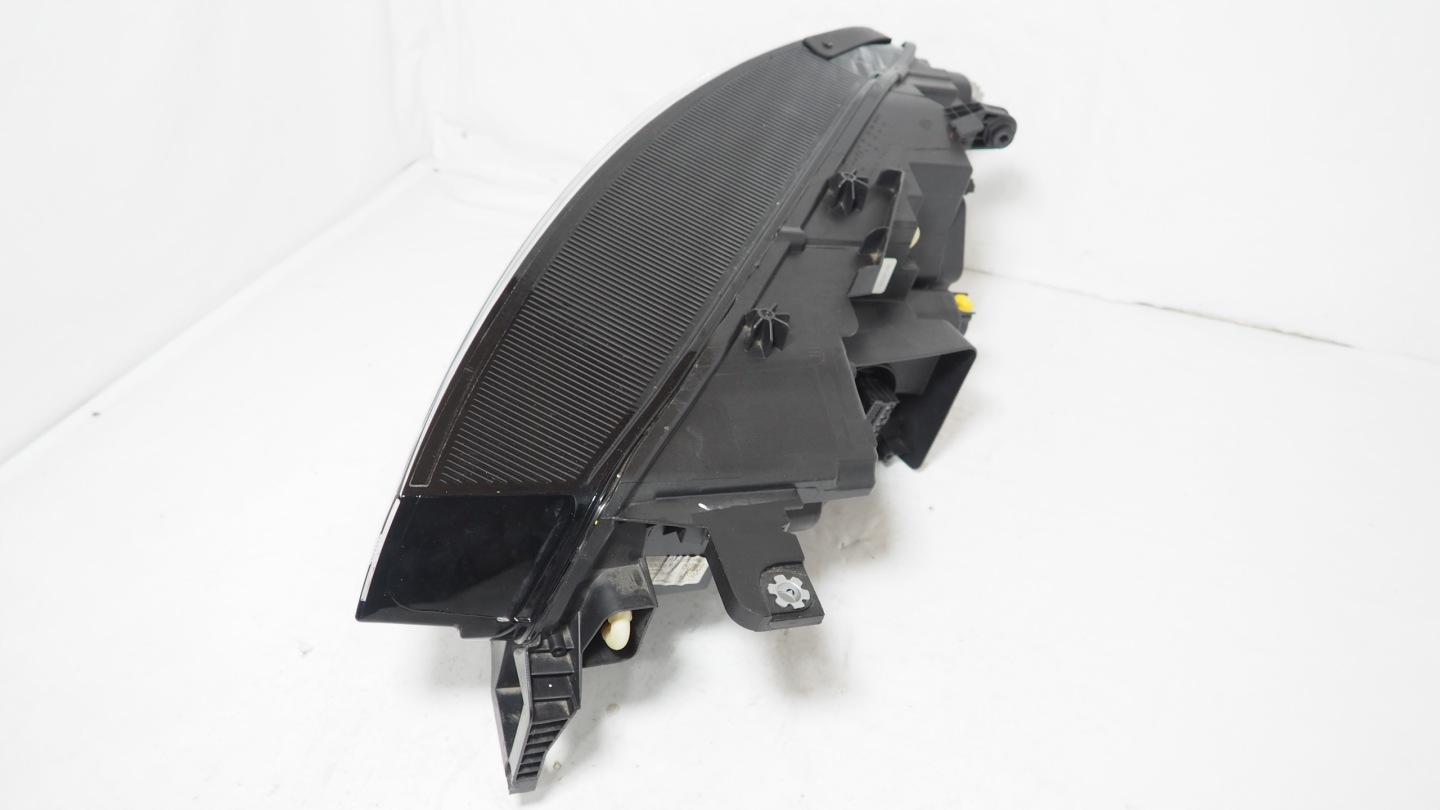 VW ID4 light Full Led right front 11B941036M