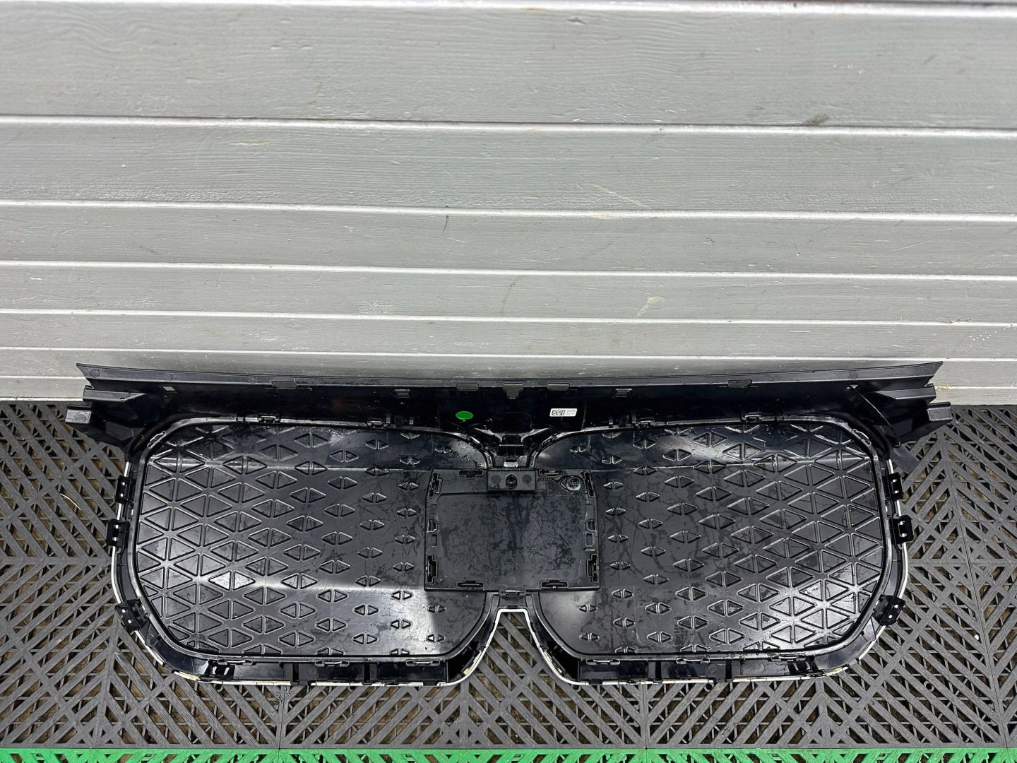 maska chladiče (maska) BMW X1 U11 5A7D664