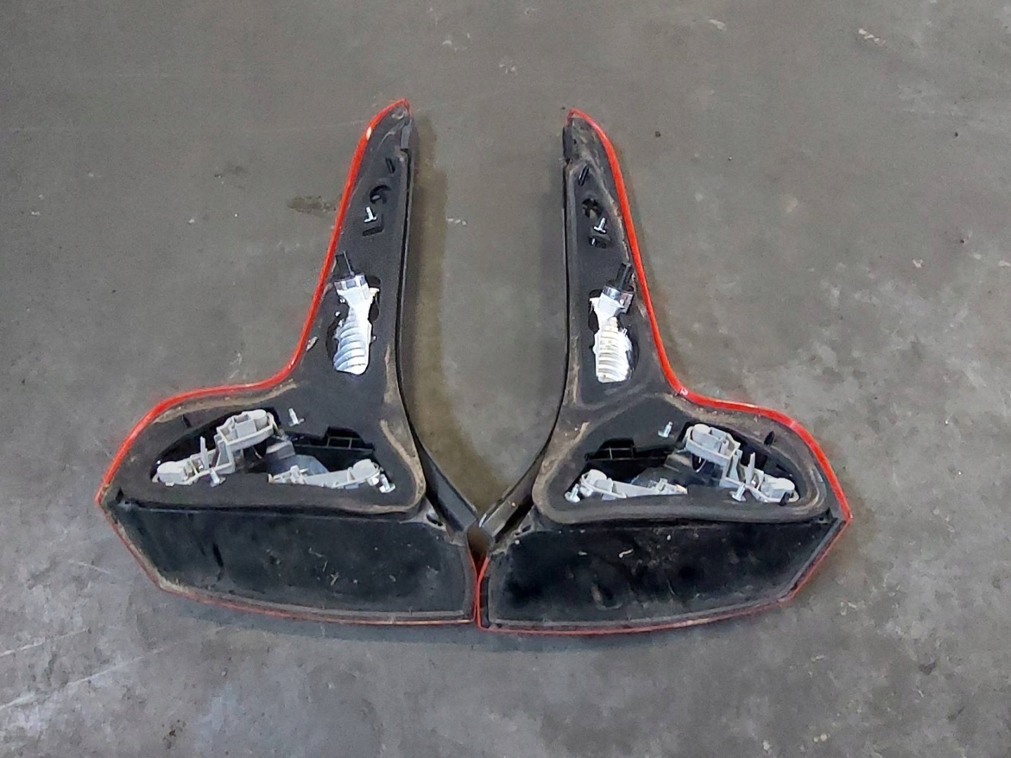 complete rear part trunk door bumper light VOLVO C30 and 455-16