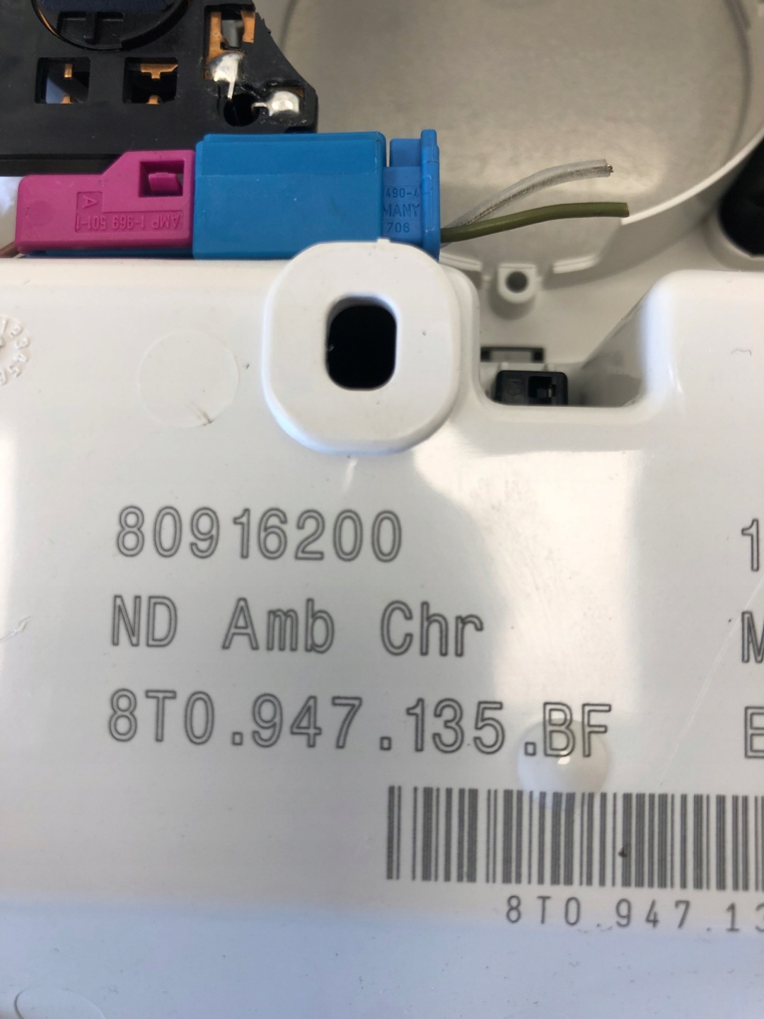 light OSWIETLENIE cabs A4 B8 A5 8T0947135BF