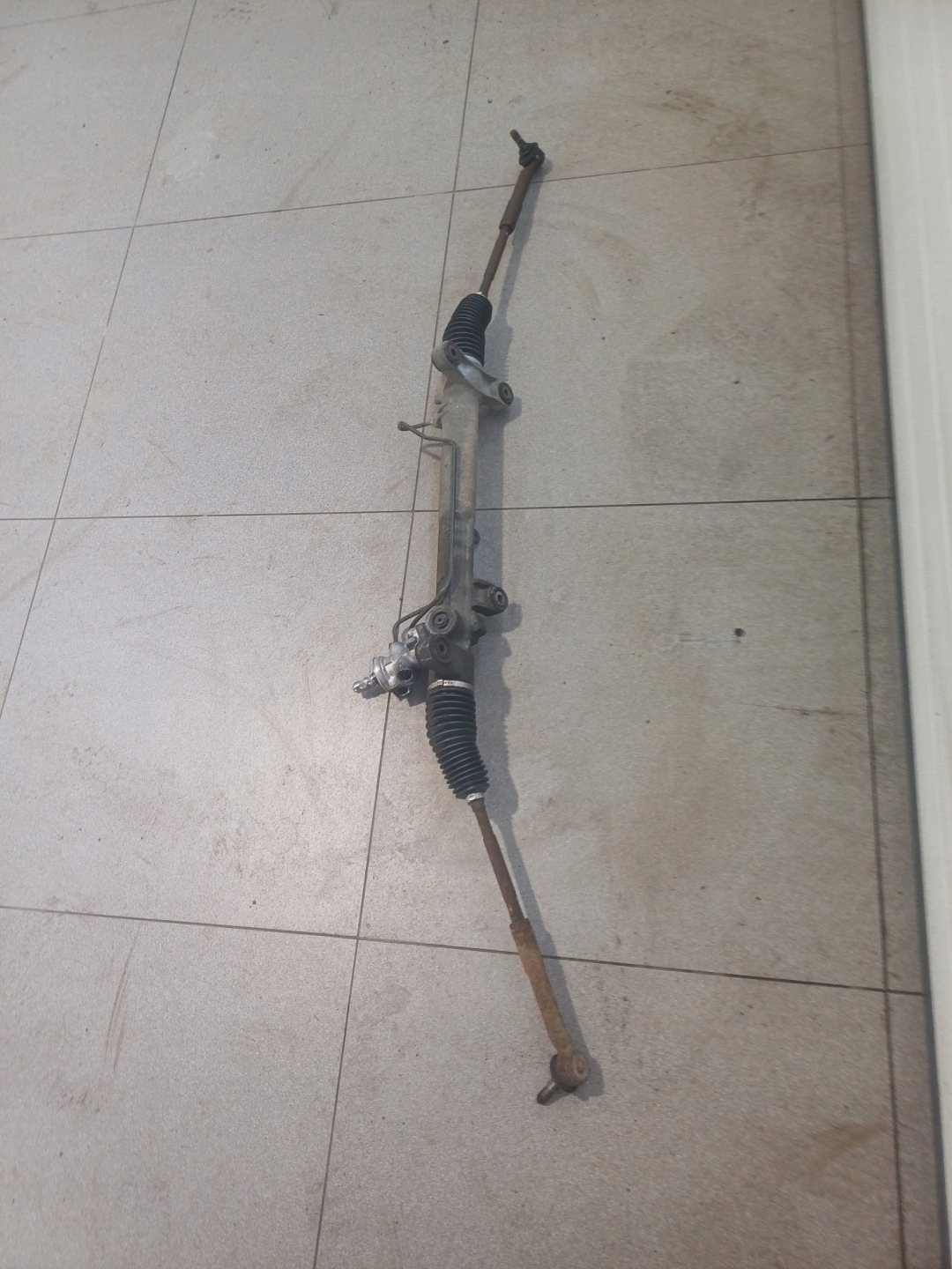 Boîter direction TOYOTA COROLLA VERSO 2 II 04-09R