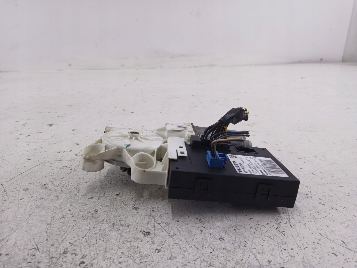 VOLVO V50 and mini motor windows right front 30773907AA
