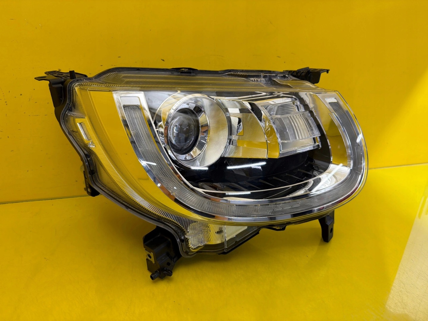 light front right Suzuki Ignis 2017- Full Led 100-59347