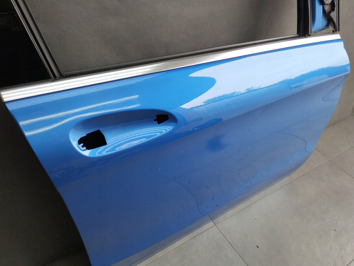 Mercedes-Benz B W246 W242 door right front 162