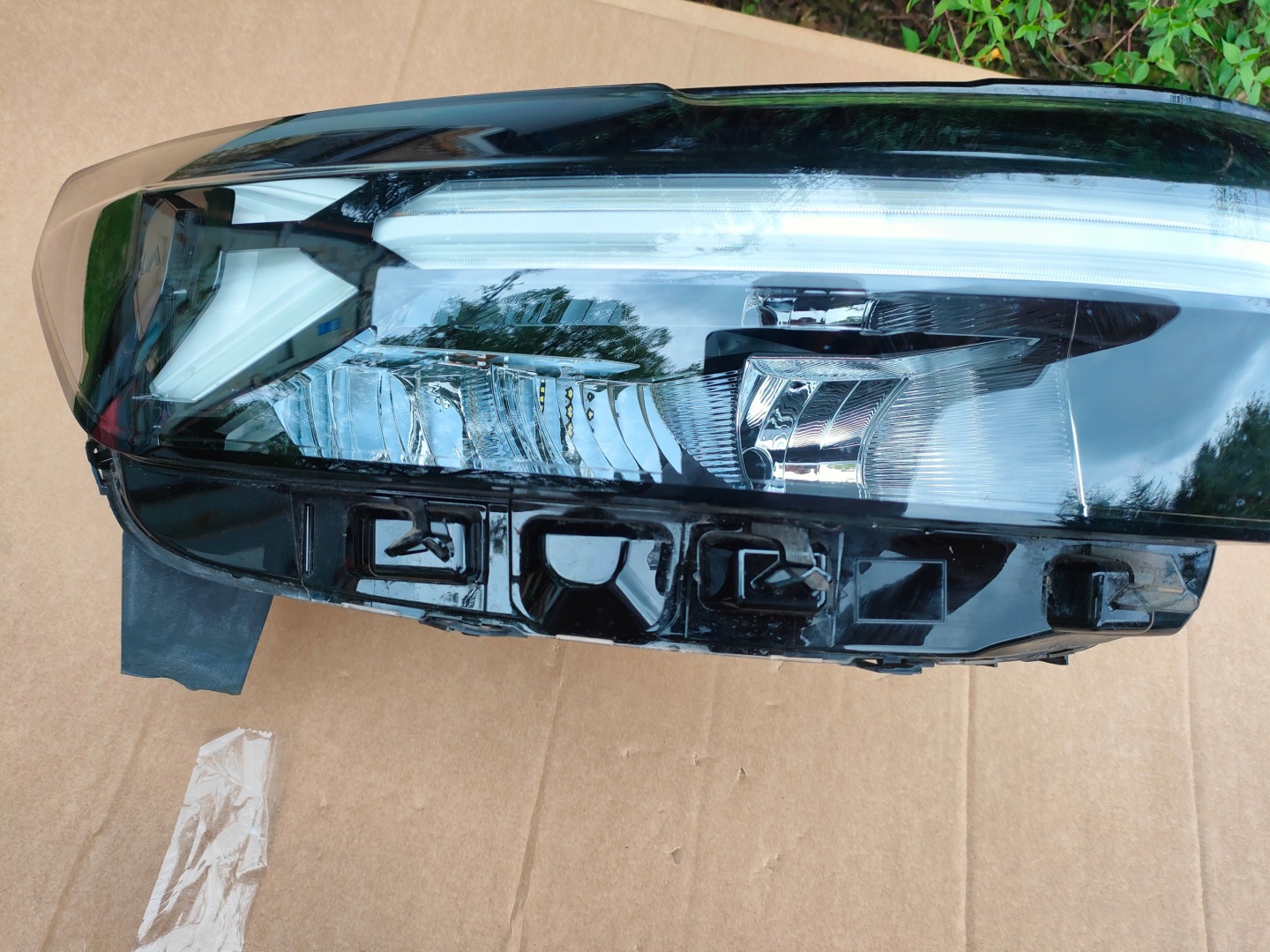 DACIA DUSTER III 24-25 Svetlo pravá predná FULL LED 260107725R