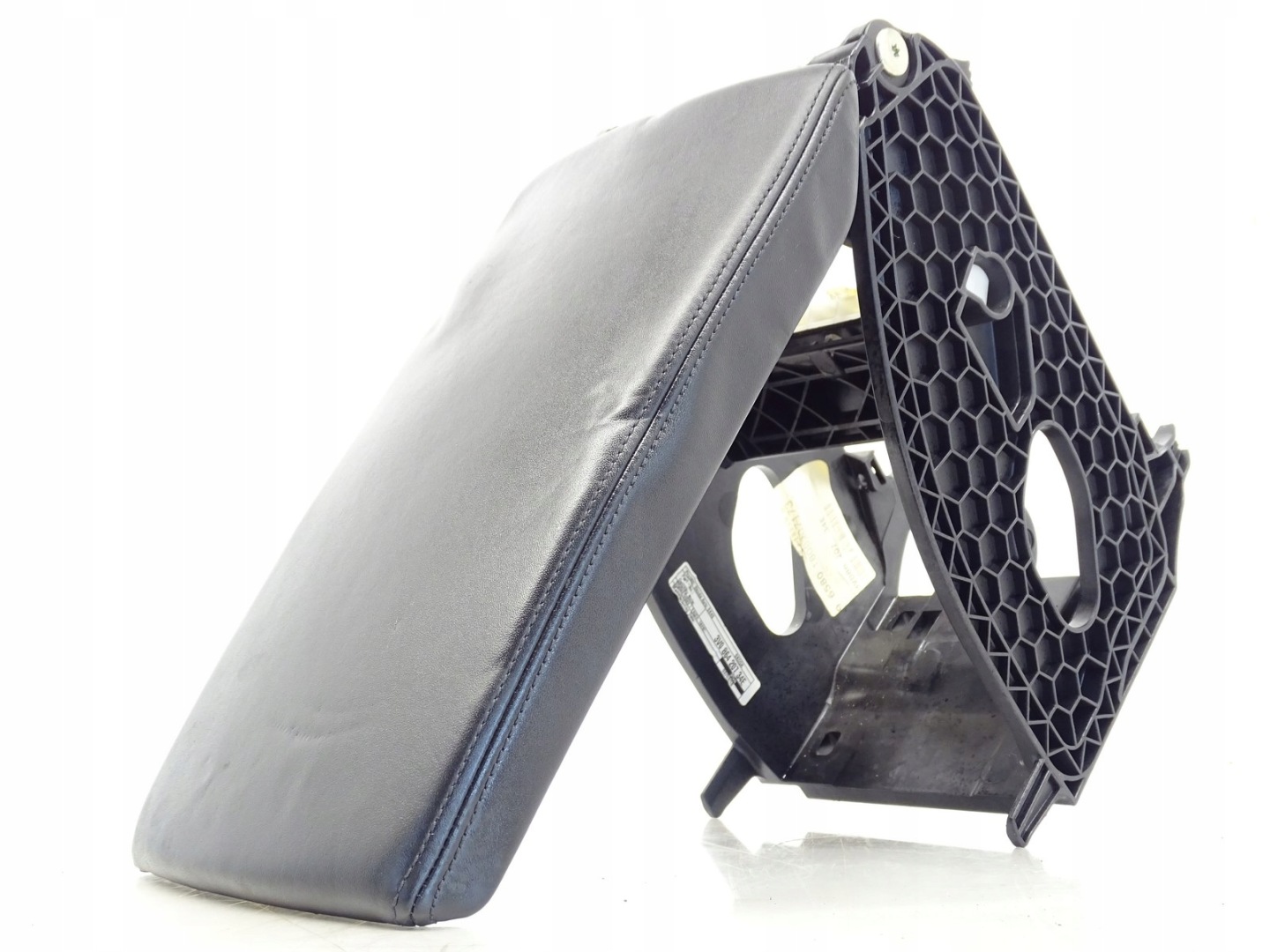 armrest central SKODA SUPERB III 3V0864207