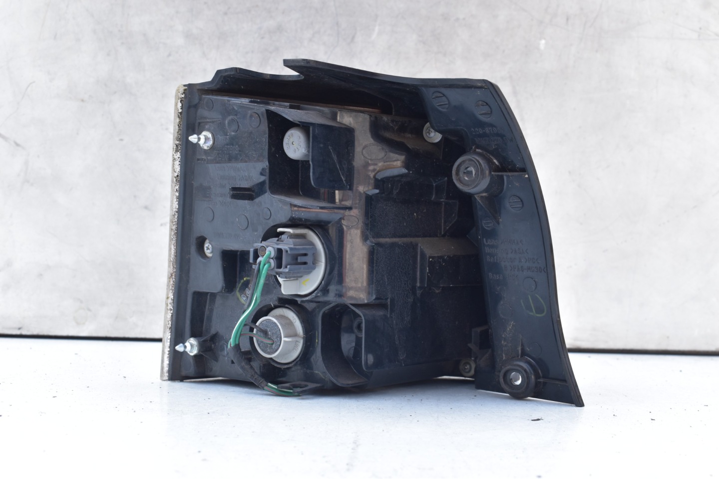 light right rear part MITSUBISHI OUTLANDER II 220-87813 EU