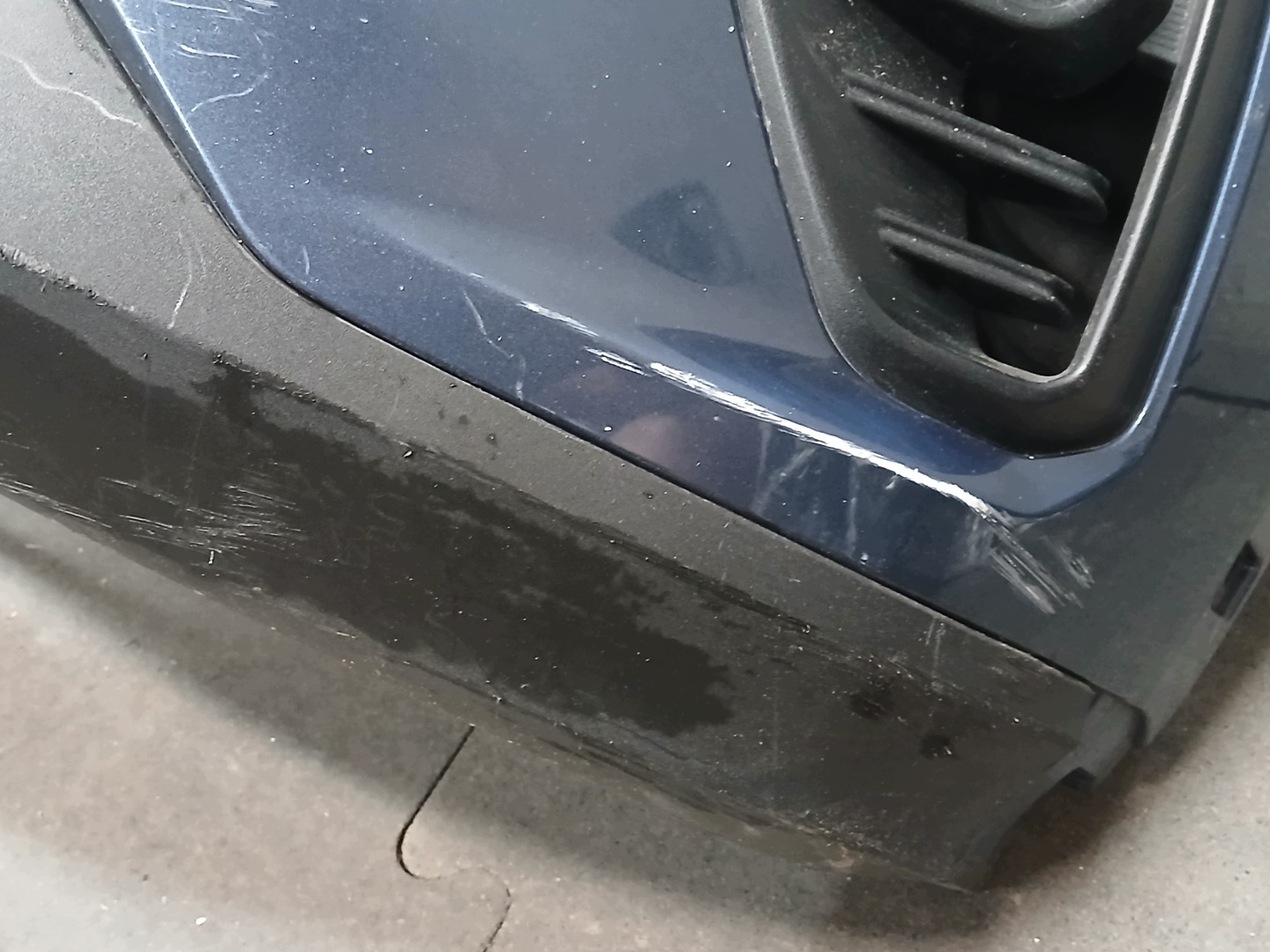 nárazník předek FORD FOCUS MK4 LIFT ACTIVE
