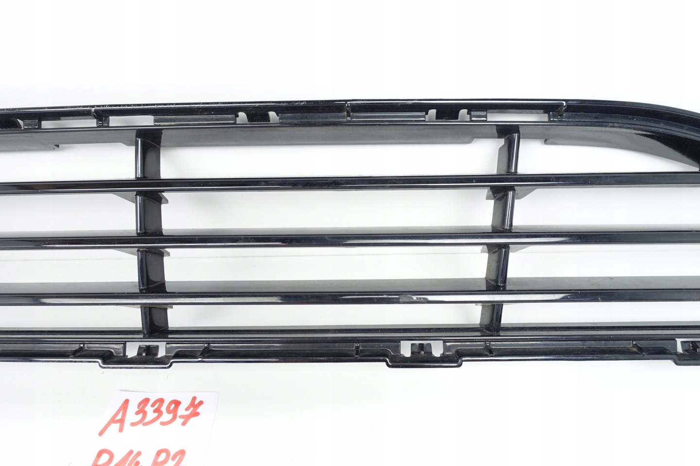 Lüftungsgitter der Stoßstange mitte VOLVO V40 12-19 31283743