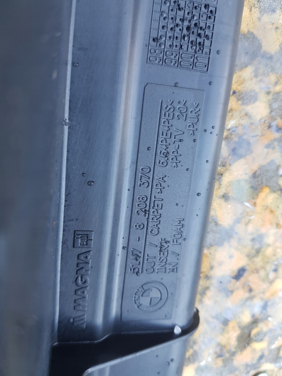 BMW E46 mats boot 8208370 LADNA