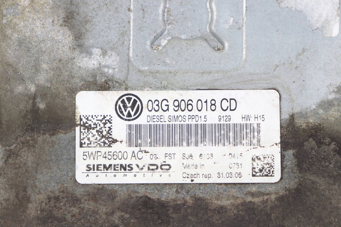 VW PASSAT B6 computer control unit of the engine 2.0 TDI 03G906018CD